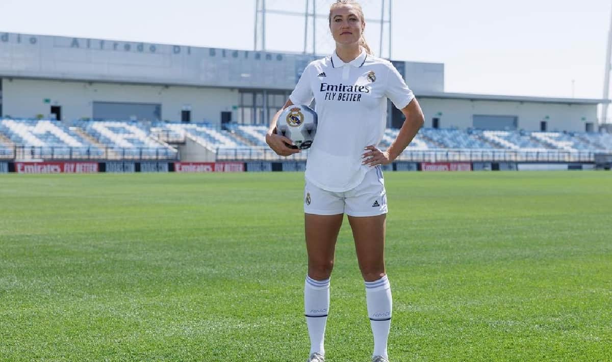 Freja Olofsson
