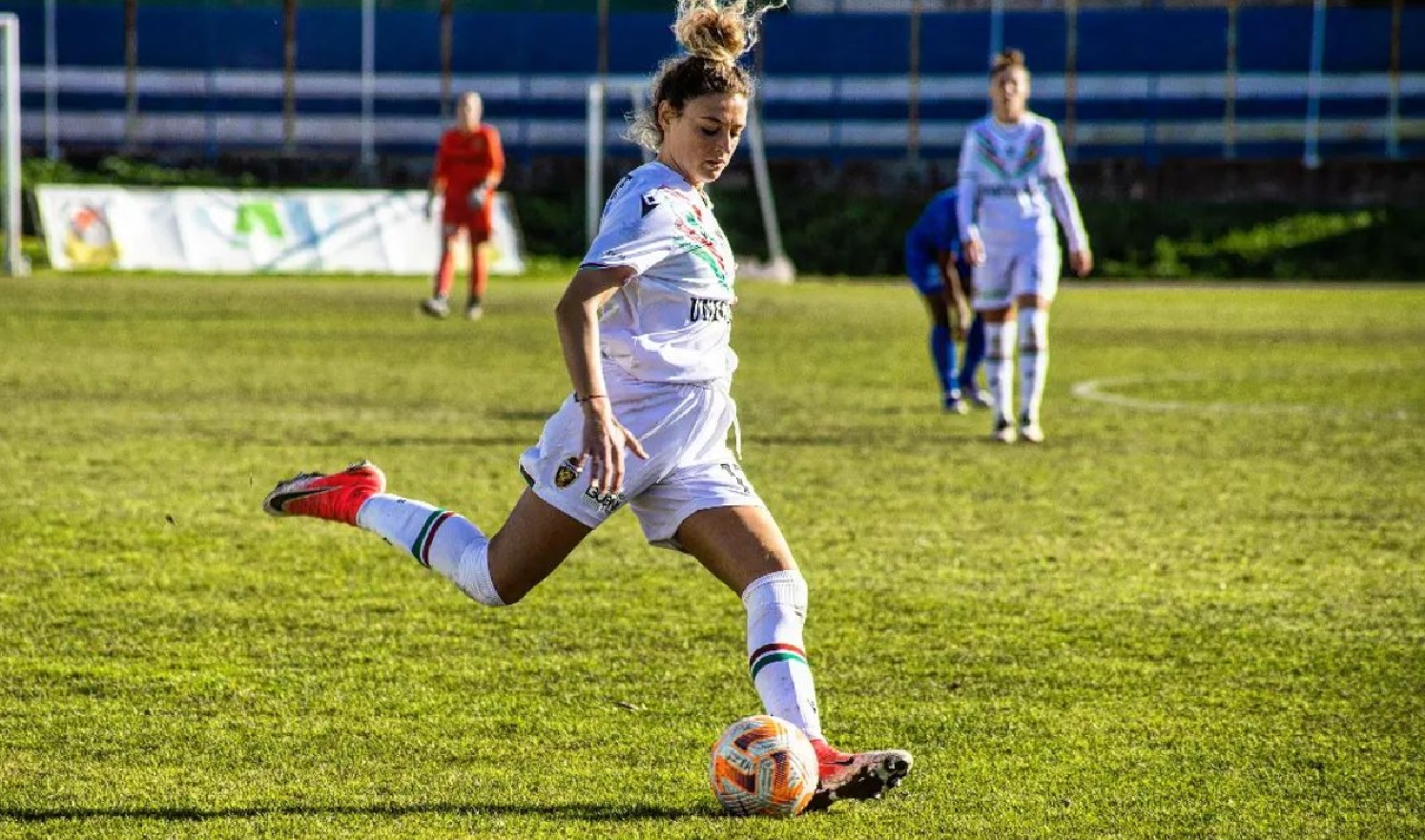 Camilla Labate football