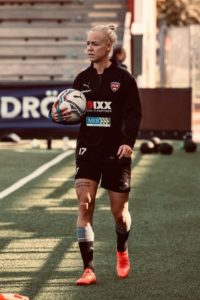 Caroline Seger hot soccer