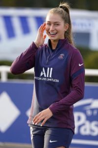 Jordyn Huitema soccer