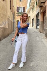 Julia Simic hot photos