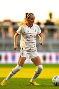 Kosovare Asllani football babe