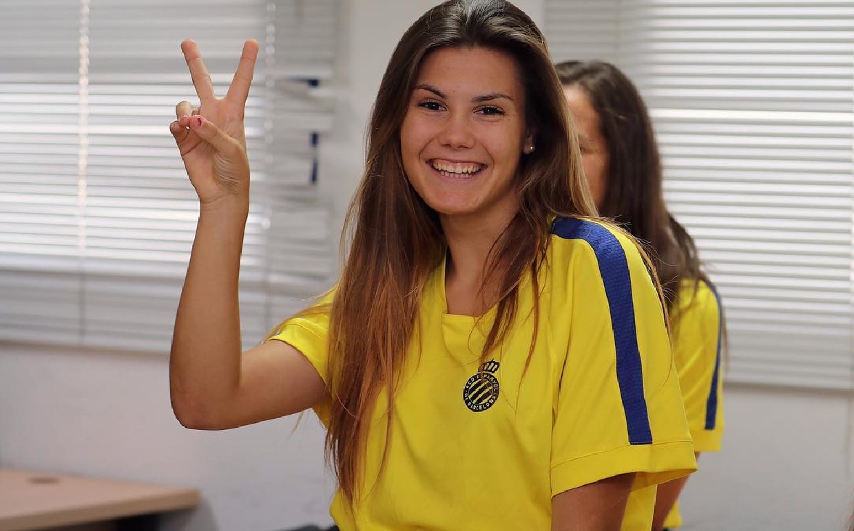 Maria Molina Molero soccer