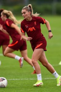 Melissa Lawley soccer babe