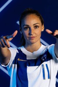 Nora Heroum football beauty