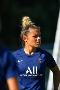 Oceane Hurtre soccer
