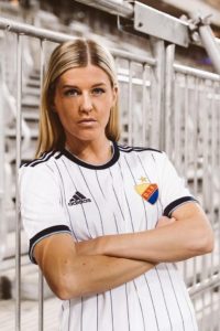 Olivia Schough footballer