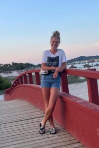 Rebecca Knaak hot soccer babe