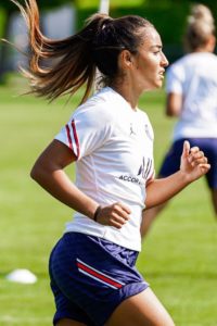Sakina Karchaoui in running