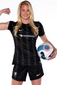 Tyler Lussi soccer girl