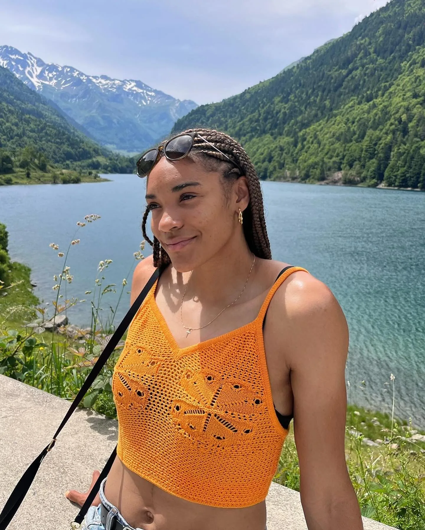 Salma Paralluelo sea photo