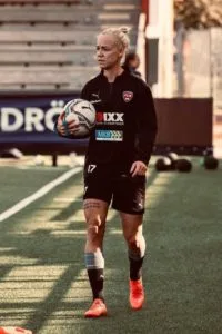 Caroline Seger hot soccer