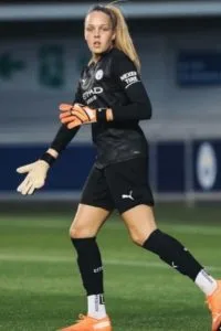 Ellie Roebuck Man City