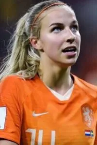 Jackie Groenen hot football