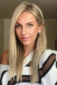 Kelsey Turnbow face beauty