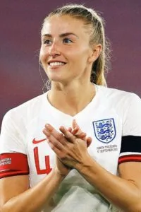 Leah Williamson football