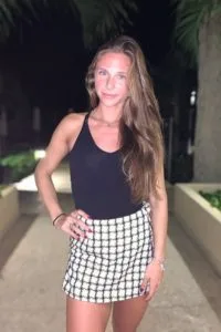 Marisa Viggiano outfit