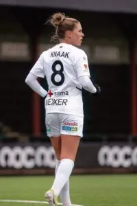 Rebecca Knaak soccer babe