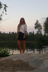 Ria Oling hot football babe