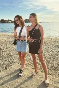 Sara Dabritz beach photo