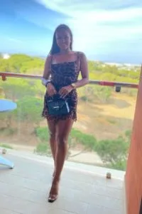 Taylor Hinds hot babe