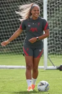 Taylor Hinds hot soccer babe