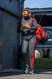 Taylor Hinds soccer babe