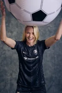 Tyler Lussi football babe