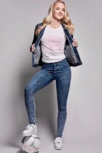 Tyler Lussi hot football girl